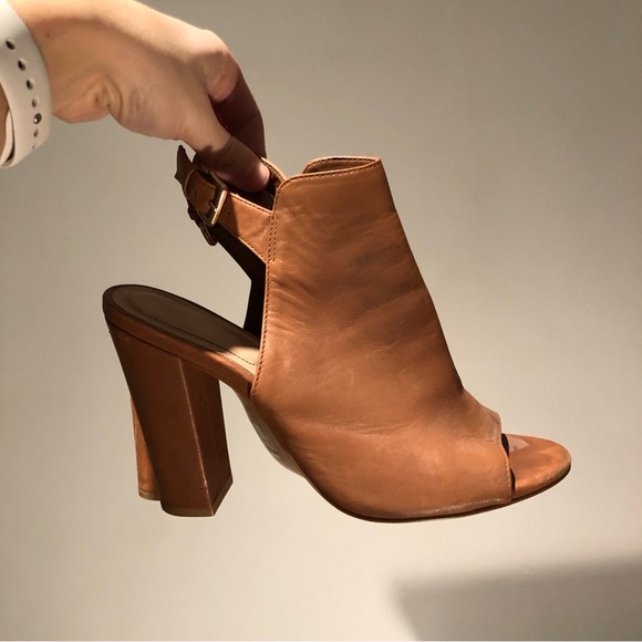 Aldo Tan Leather Heel - Picture 3 of 8